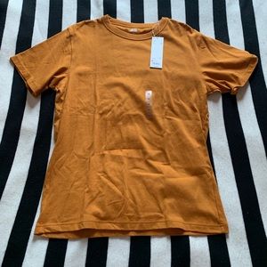 NWT - Uniqlo U Tee BEST TEE EVER 1st Edition